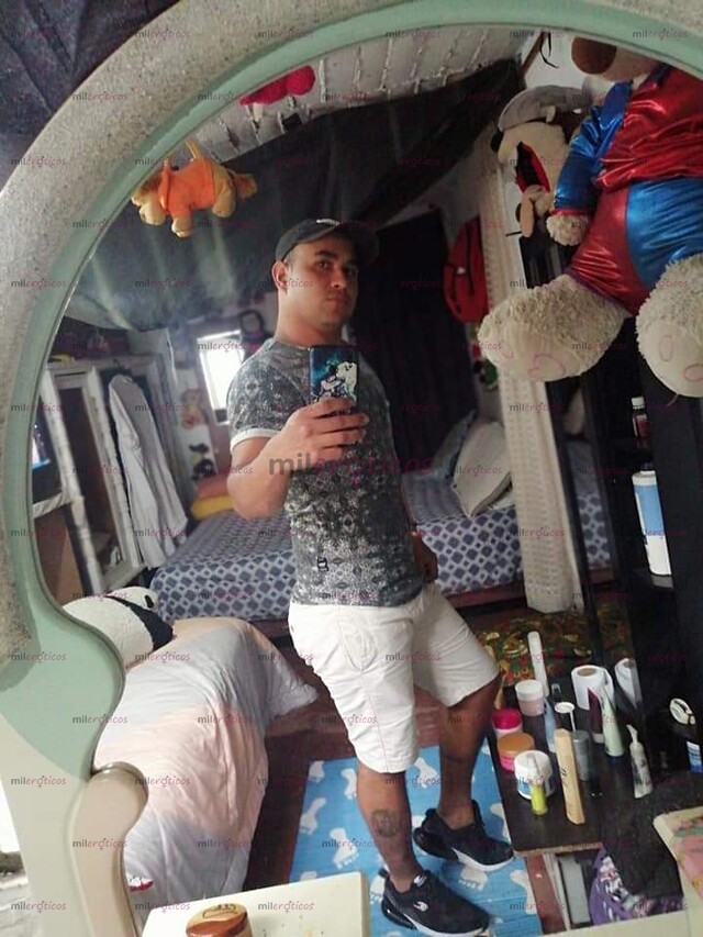 FOTOS DE HOLA MI NOMBRE ES IVAN MORENITO RICO COMPLACIENTE EN TODO