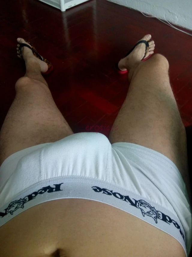 Ola sou marcio sou massagista atendo nu e deixo meu cliente a vontadeentre em contado e vamos marcar um horariolocal discretoestou no jardim paulistan...