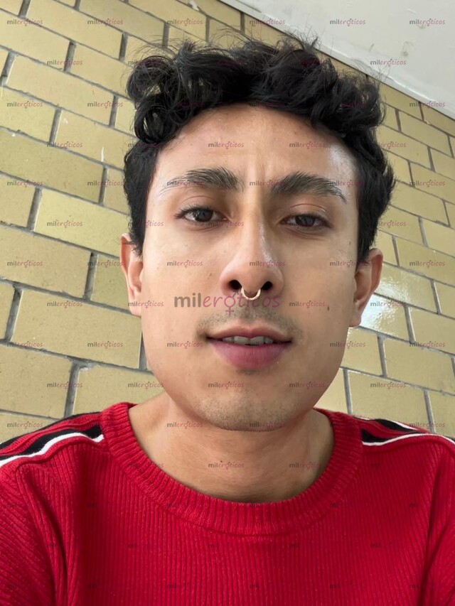 FOTOS DE UNIVERSITARIO TWINK PASIVO RICO, DISPONIBLE HOY PARA TI.