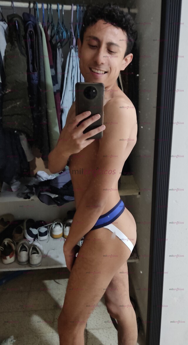 FOTOS DE ÚLTIMO DÍA PARA QUE DISFRUTES DE PASIVO CON CULO RICO