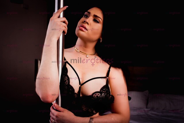 FOTOS DE MEGAN. LA TRANSEXUAL CON 18 CM DE PENE PARA TI