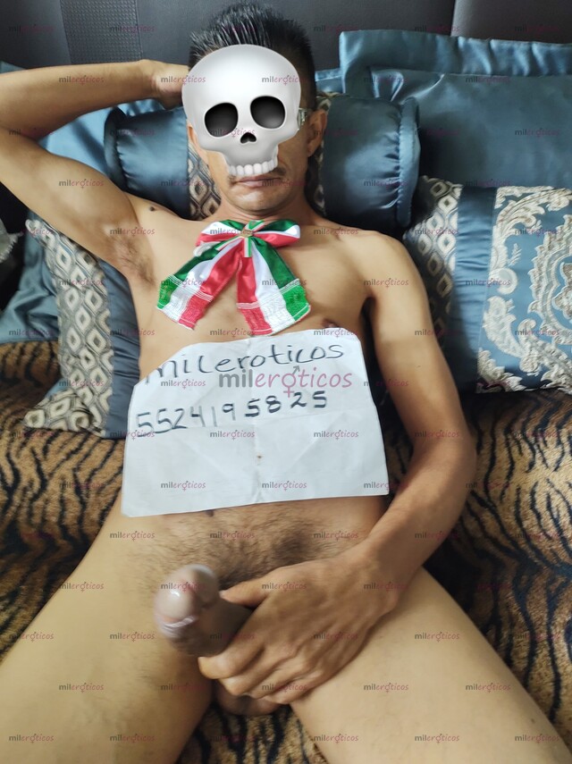 FOTOS DE CHAKAL REATUDO ,CON LA VERGA CARGADA DE LECHE