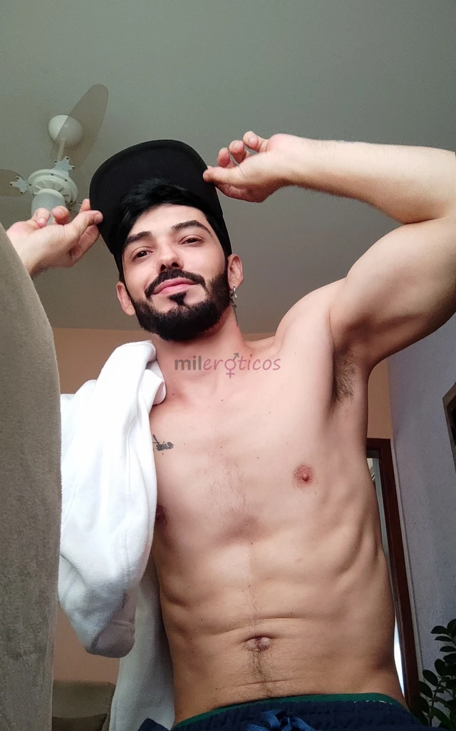 Sou um mineirinho recem chegado gostoso carinhoso e safadoativo 20 cm 1 79 65 kggaroto bem humorado e educado com local discreto com voz e estilo de m...