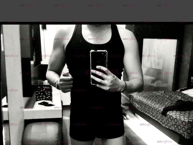 FOTOS DE ESTEFANO. HOMBRE JOVEN LISTO PARA COMPLACERTE