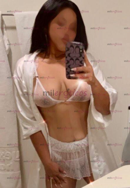 FOTOS DE MUÑECA APRETADITA PERO UNA PERRA EN LA CAMA