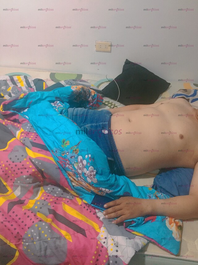 FOTOS DE HAROL COMPLACIENTE SERÉ TU MEJOR POLVO ESCRÍBEME