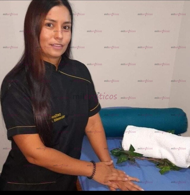 FOTOS DE TERAPIAS DE RELAJACIÓN CON DIFERENTES TECNICAS EN MASAJES