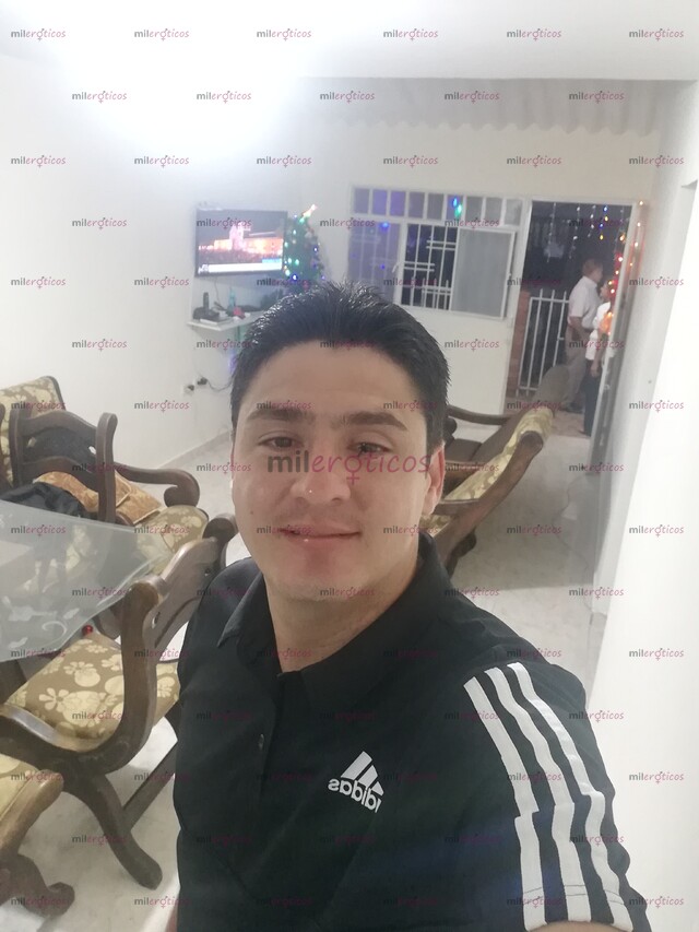 FOTOS DE ATRACTIVO Y ARDIENTE DISPUESTO A COMPLACERTE