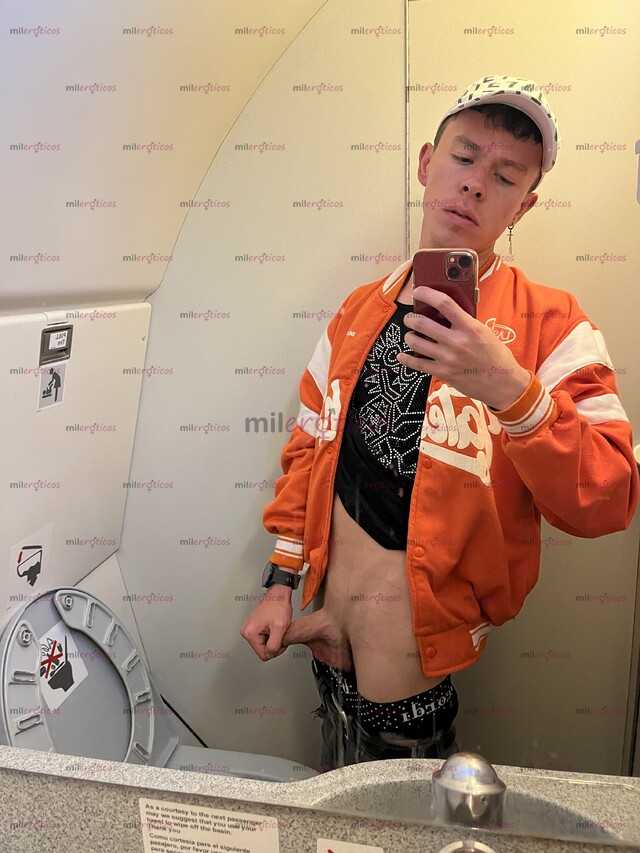 FOTOS DE JOVEN VERSÁTIL COLOMBIANO 25 AÑOS MUY SERIO Y DISCRETO