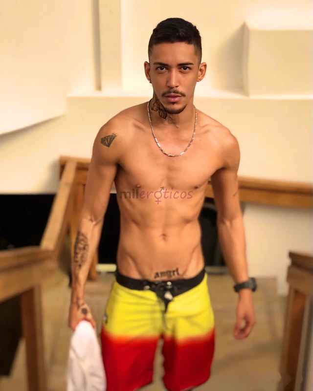 Tenho 25 anos educado atencioso e uma otima companhia para voce que procura algo alem de somente sexo acompanhante completo sem duvidas esse pauzudo e...