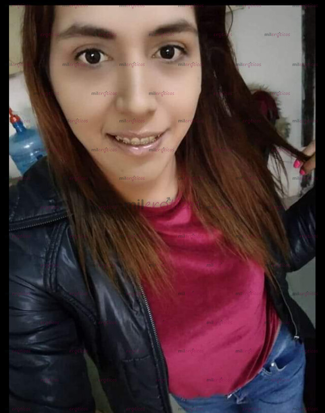 FOTOS DE NEBRA CHICA TRANS DOTADA PARA SATISFACER TODOS TUS DESEOS.