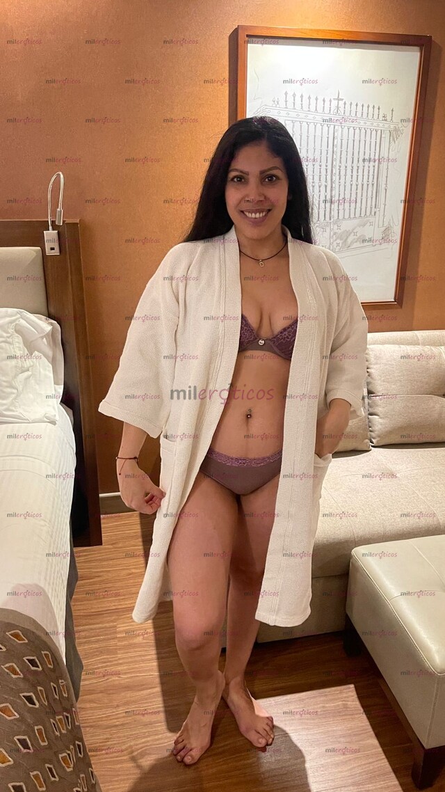 FOTOS DE PAREJA LIBERAL DISPONIBLE PARA COMPLACERTE EN TRÍO Y CUARTETO