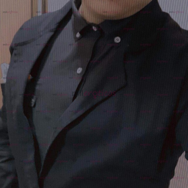 FOTOS DE JOVEN GIGOLO CALIENTE, Y CON GANAS DE EMBESTIRTE