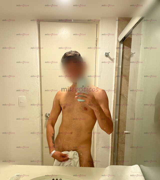 FOTOS DE JOVEN GUAPO DISCRETO CON 19 CM DE VERGA. COBRO BARATO.
