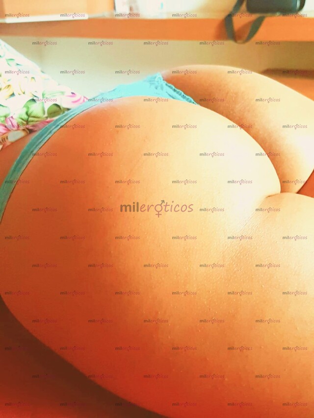 FOTOS DE EXHUBERANTE, COMPLACIENTE, Y MUY BESUCONA