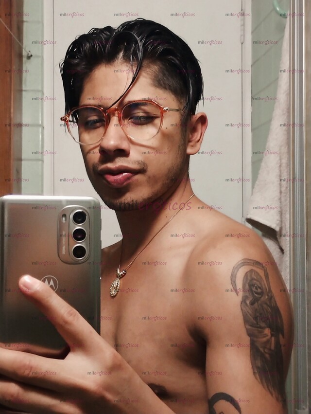 FOTOS DE DISPONIBLE CDMX TWINK INTER MORENO, CALIENTE Y ENTRON !