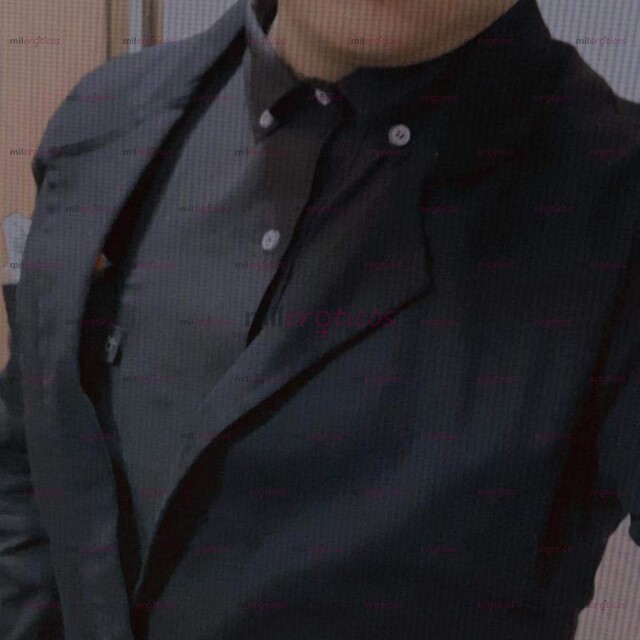 FOTOS DE GIGOLO JOVEN Y CALIENTE, PARA COGERTE COMO NUNCA LO HAN HECHO.