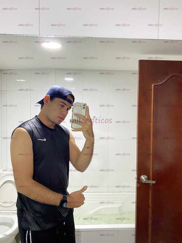FOTOS DE CHICO DE 25 AÑOS RESERVADO Y VARONIL PARCHADO PARA CUALQUIER PLAN