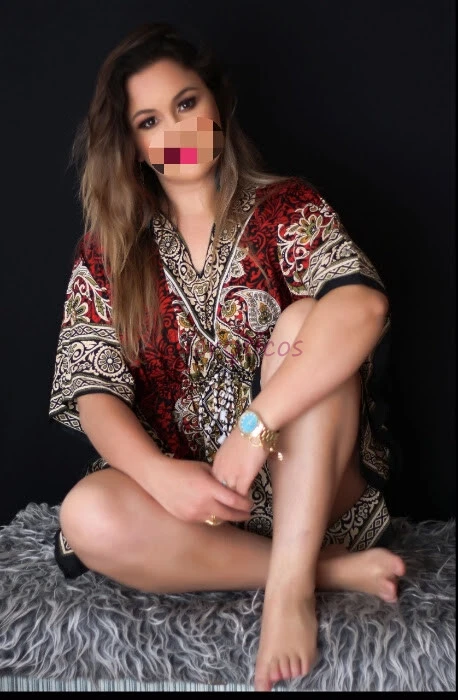 Voce que procura uma massoterapeuta sem frescura massagem nuru sensual mix erotica tantrica inversao e prostatica prazer me chamo naomy uma linda mulh...