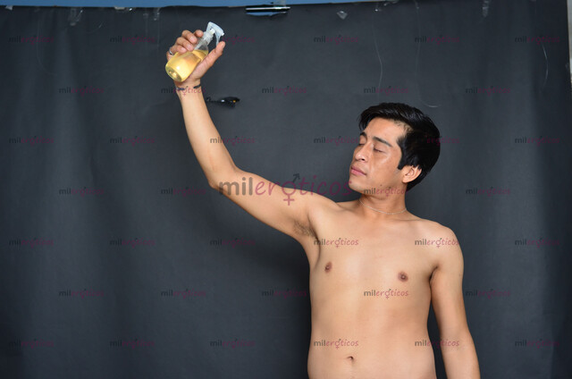 FOTOS DE MASAJISTA PROFESIONAL ME ADAPTÓ A MÍ CLIENTE !!