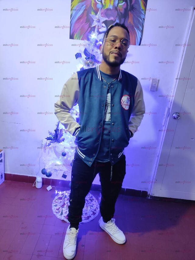 FOTOS DE HOLA QUE TAL AMORES SOY ANDREW UN CHICO DE 22 AÑOS