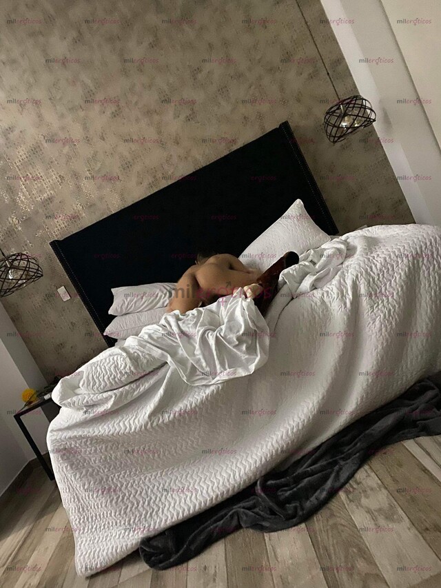 FOTOS DE JOVEN LATINO VERSÁTIL COMPLACIENTE, DISPUESTO A TODO!