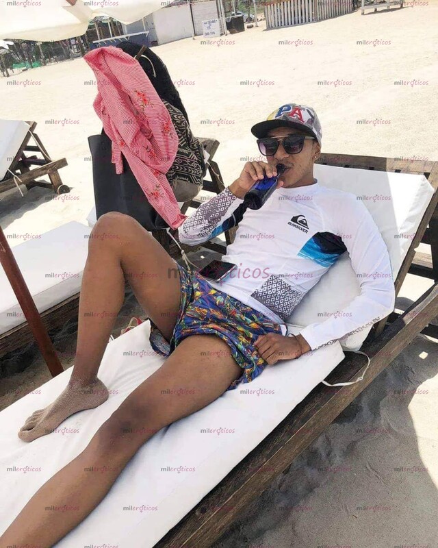 FOTOS DE MACHO VENEZOLANO VERGON Y LECHERO DISPONIBLE PARA TI