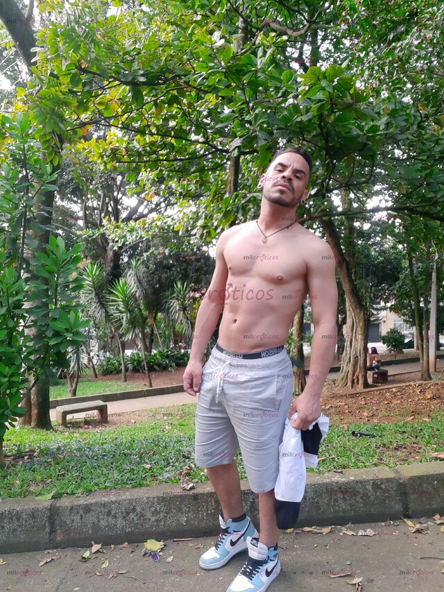 FOTOS DE MACHO REVERGON REVENTADOR DE CULO DE 24 CM