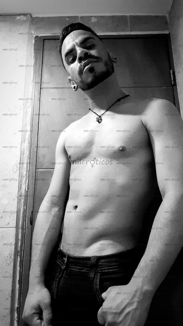 FOTOS DE MACHO REVERGON REVENTADOR DE CULO DE 24 CM