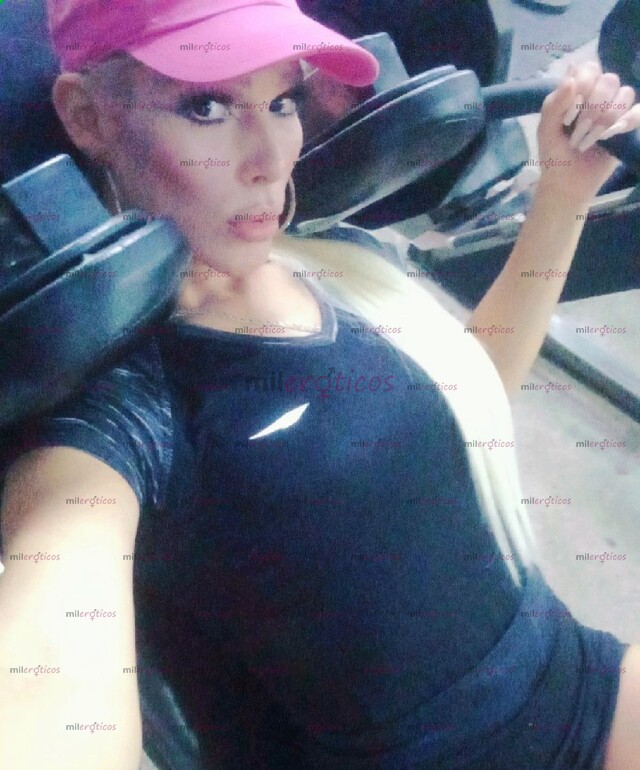 FOTOS DE TRANS MUY CALIENTITA Y APARETADITA COMPLACIENTE