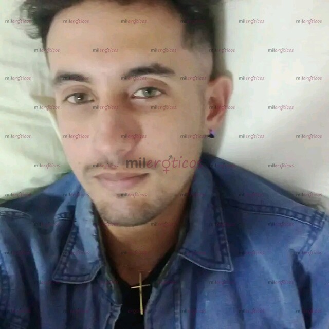FOTOS DE CHICO JOVEN DE 23 AÑOS CON GANAS DE HABLAR Y TAL VEZ ALGO MÁS. DESCOMPLICADO