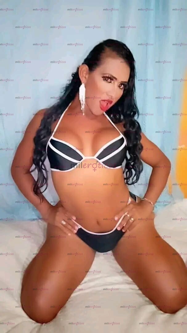 FOTOS DE EXÓTICA MORENA CHOCOLATE TENTACIÓN 100% COMPLACIENTE