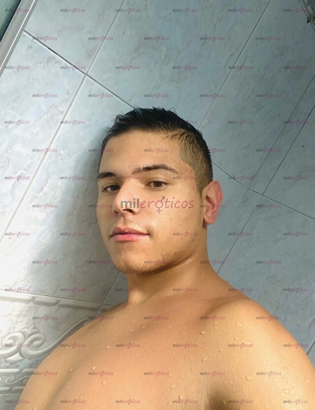 FOTOS DE THOMAS JOVEN DE 25 AÑOS VERSATIL VERGON DE 19CM