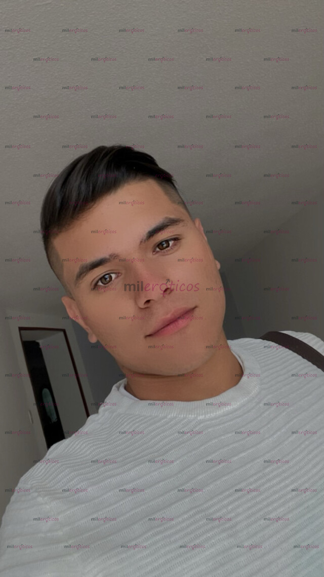 FOTOS DE THOMAS JOVEN DE 25 AÑOS VERSATIL VERGON DE 19CM