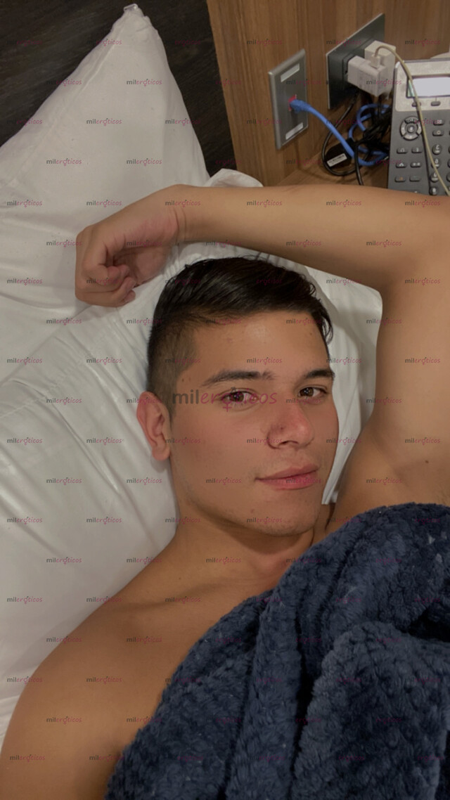 FOTOS DE THOMAS JOVEN DE 25 AÑOS VERSATIL VERGON DE 19CM