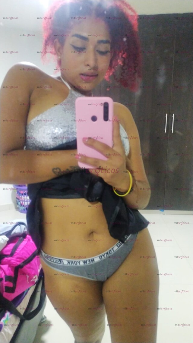 FOTOS DE ANTONELLA UNA JOVEN HERMOSA , TODO UN BOMBÓN EXOTICO..........