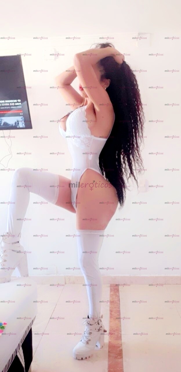 FOTOS DE LA DIOSA DE TU VERGA BIEN ARRECHA ME ENCANTA QUE ME REVIENTE MI CULITO