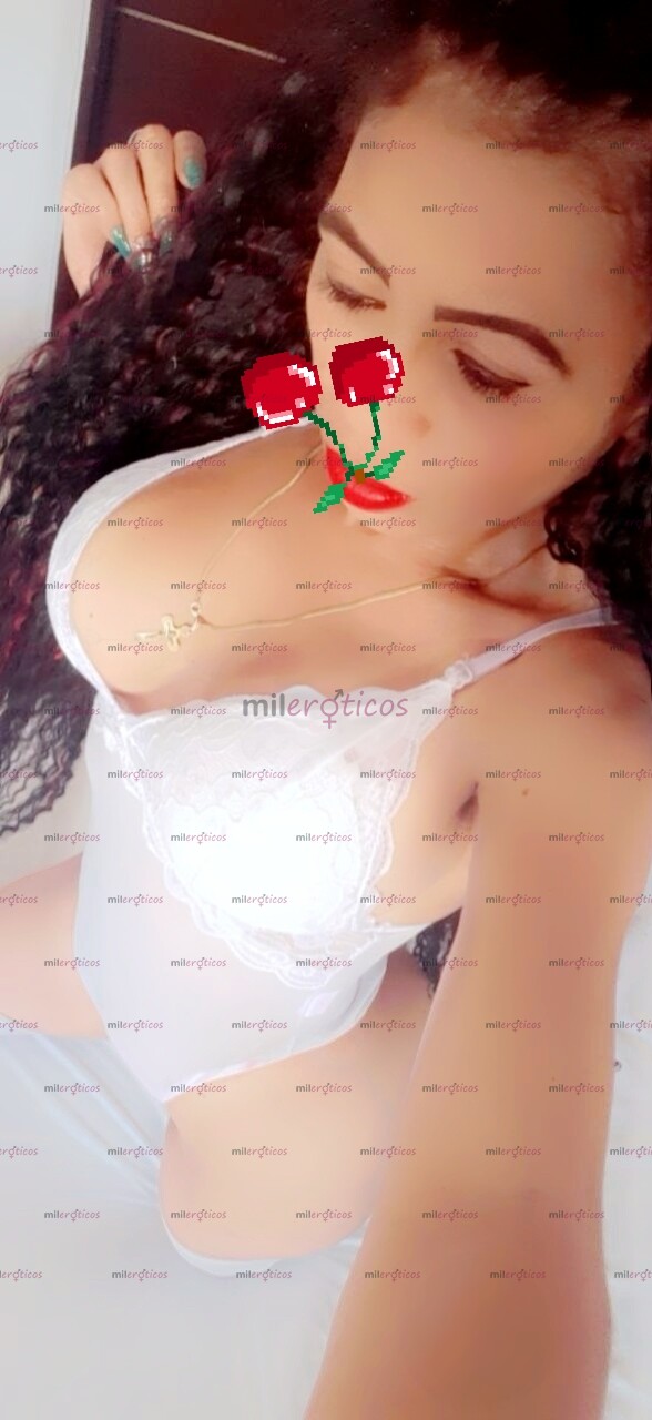 FOTOS DE LA DIOSA DE TU VERGA BIEN ARRECHA ME ENCANTA QUE ME REVIENTE MI CULITO