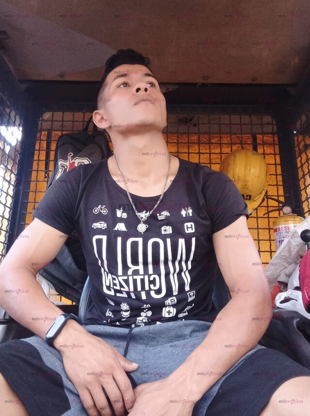 FOTOS DE PAISA Y TOLIMENSE VERGONES VERSÁTILES APROVECHA