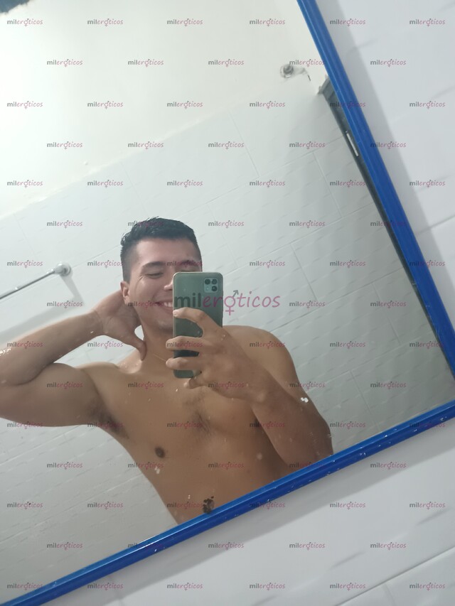 FOTOS DE CHICO JOVEN CON BUENOS ATRIBUTOS, DISPUESTO A COMPLACERTE DE LA MEJOR MANERA