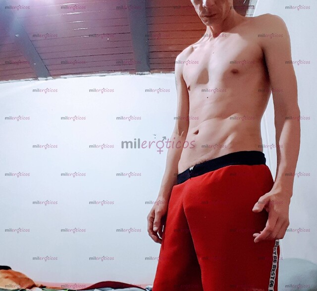 FOTOS DE EDUARDO VERGÓN 20 CM. 50 HORA. CHAPINERO