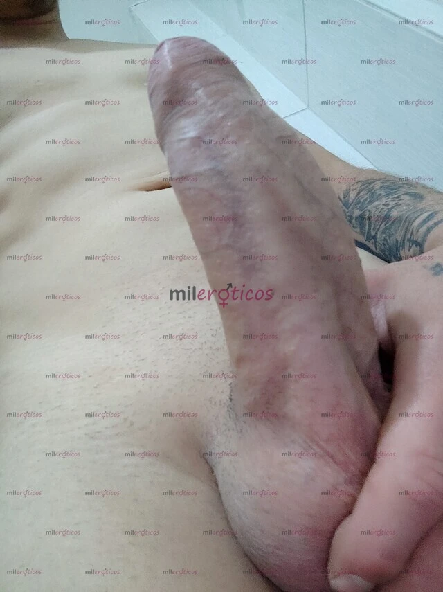 Joven venezolano dispuesto a complacerte en todas tus fantasias solo ven y pasaras una noche inolvidable solo en hotel y a su domicilio hablame al wha...
