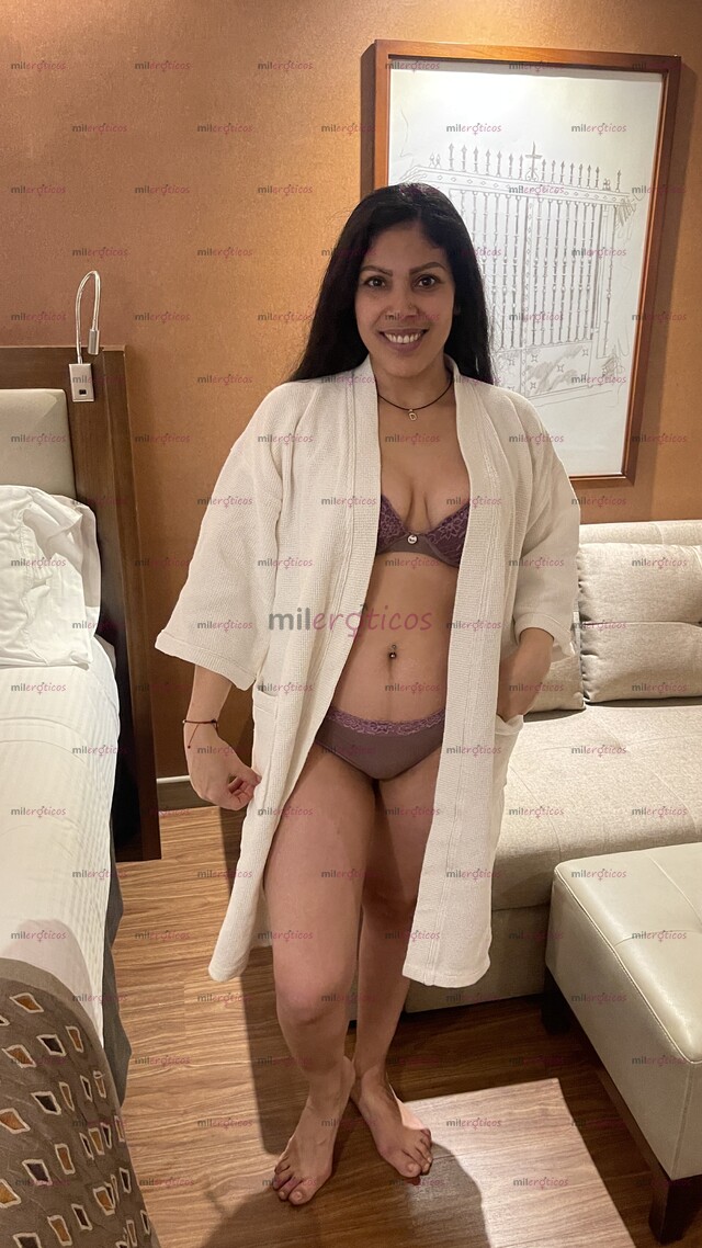 FOTOS DE PAREJA LIBERAL DISPONIBLE PARA COMPLACERTE EN TRÍO Y CUARTETO