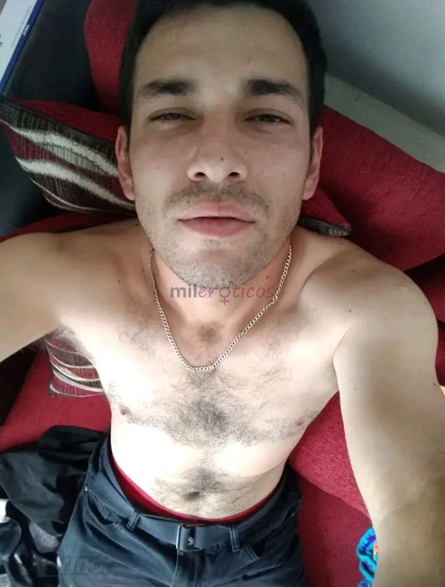 Un tipo caliente apasionado con harta energia y tengo ganas de botarla siempre he creido que le mejor forma de hacerlo es a traves de multiples faceta...
