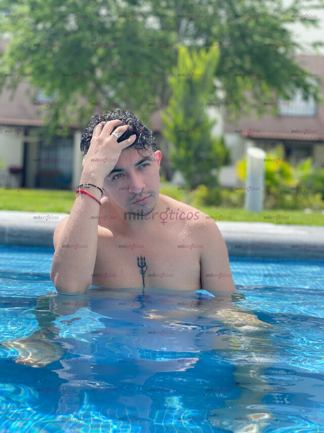 FOTOS DE VIDEOS EN TWITTER .. SIEMPRE CALIENTE Y COMPLACIENTE