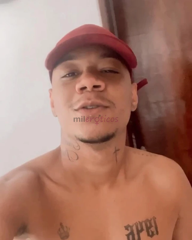 Ola meu nome e lucas tenho 25 anos sou um novinho ainda quem gosta de carinha assim novinho vamos conversar e acertar aproveitar o nosso momentos acor...