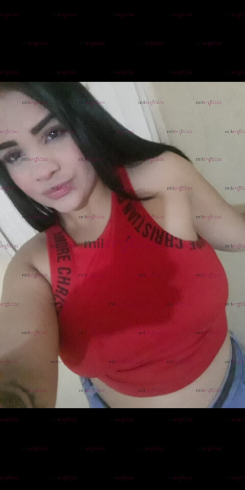 FOTOS DE HOLA LINDA BLANQUITA PELINEGRA CON SENOS GRANDES Y COLA RICA