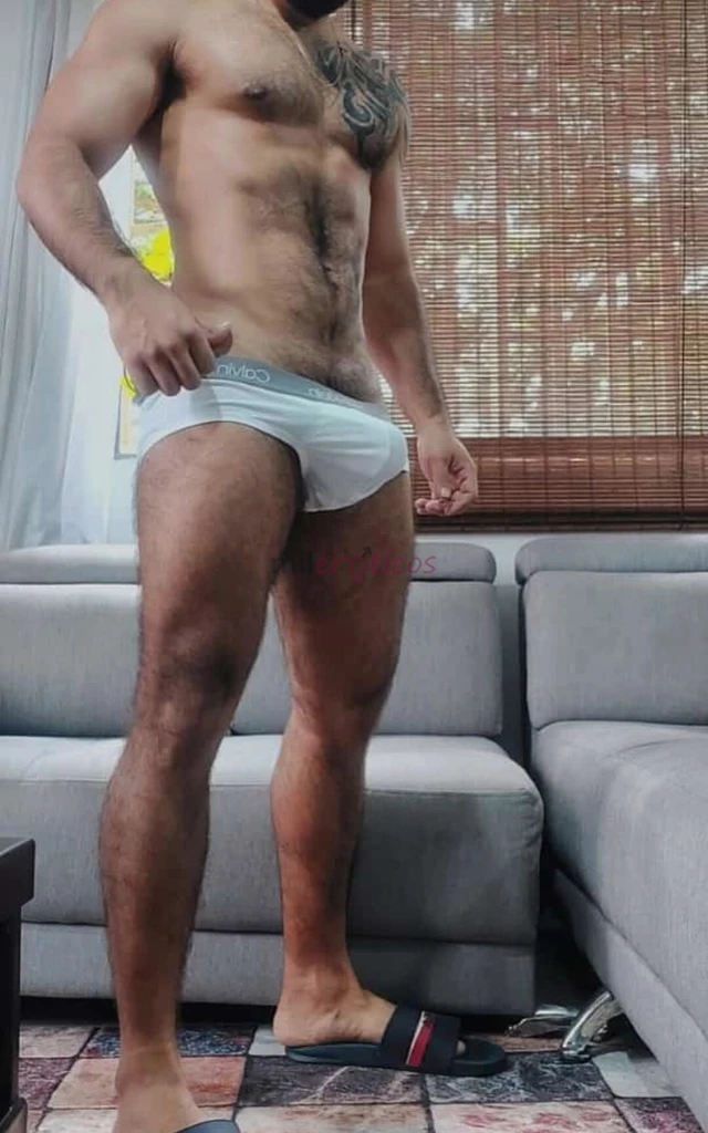 Hola santiago de chile soy matheo un macho costeno vergon con muchas ganas de comer culo y bocas ricas soy un macho muy aseado respetuoso serio varoni...