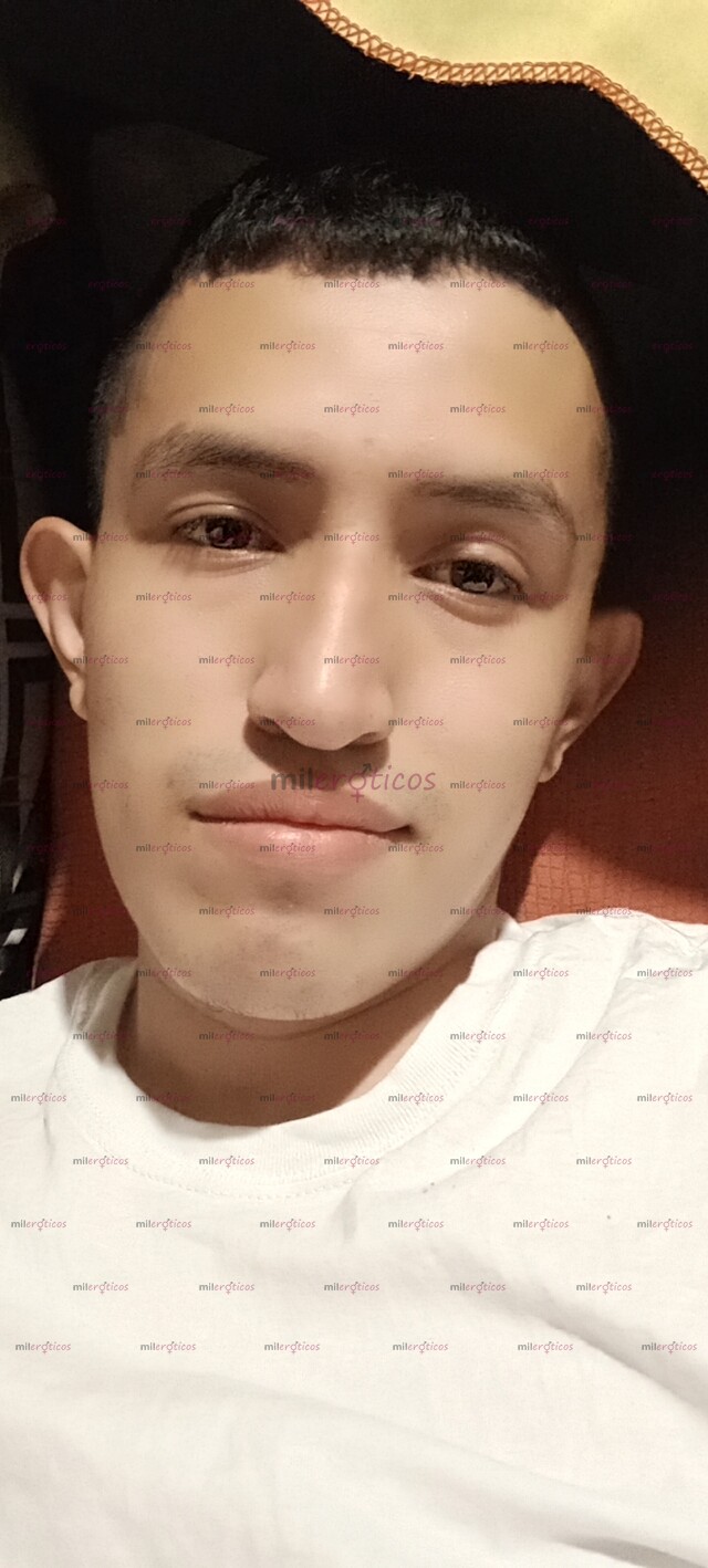 FOTOS DE AQUÍ PAPI ESTRENANDO SERVICIO DE PASIVO