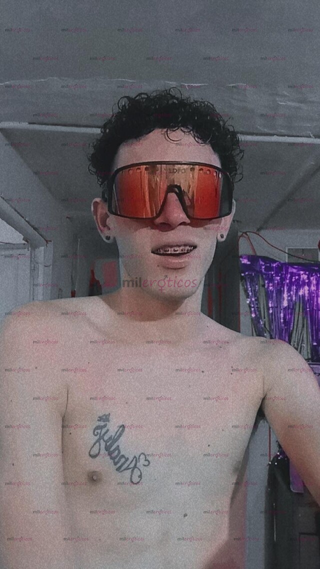 FOTOS DE HERMOSO CHICO VERGON COMPLACIENTE Y FETICHISTA